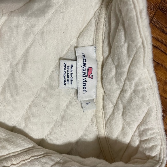 Vineyard Vines women’s quilted 3/4 zip pullover - Picture 2 of 3